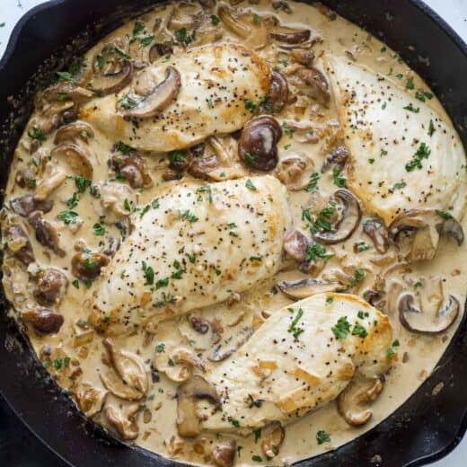 One-pan creamy chicken with creamy mushroom sauce.