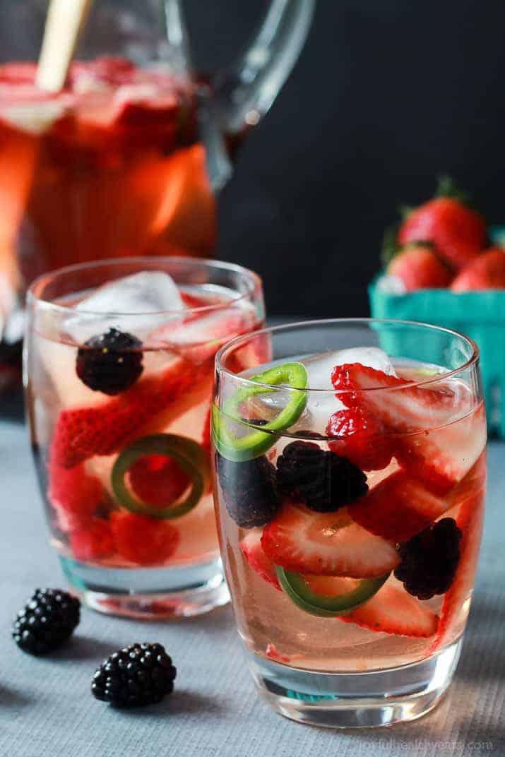 Strawberry Jalapeno White Sangria | How to Make White Wine Sangria