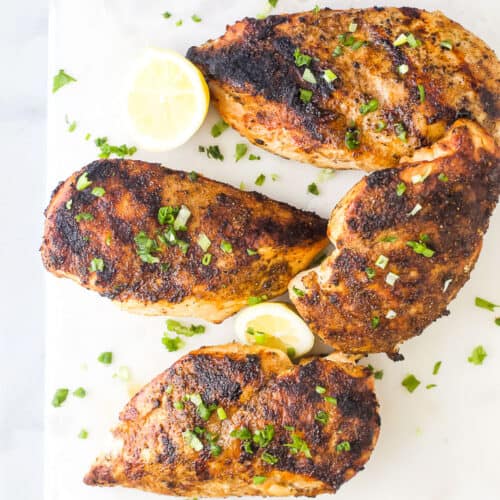 Juicy Grilled Chicken Breast with Homemade Spice Rub - Easy Recipe!