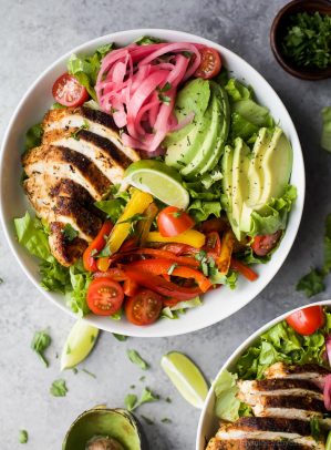 Chicken Fajita Salad with Chimmichurri Dressing | Easy Healthy Recipes