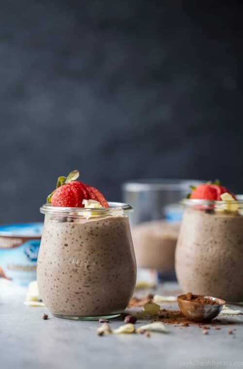 Coconut Dark Chocolate Chia Pudding - a creamy guilt free dessert that's dairy free and only 120 calories a serving. #silkyoucanspoon #ad