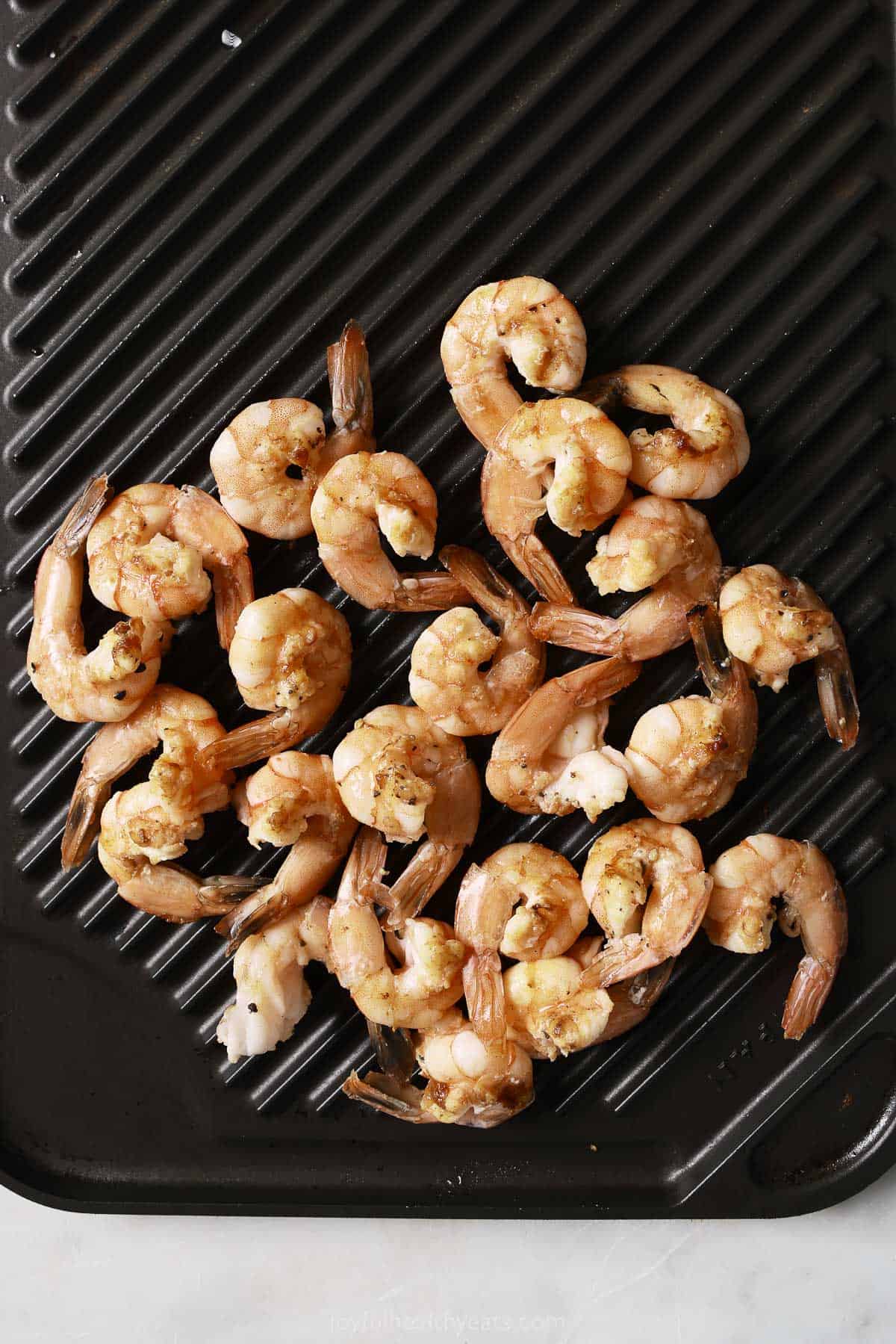 Cooked shrimp on the grill. 
